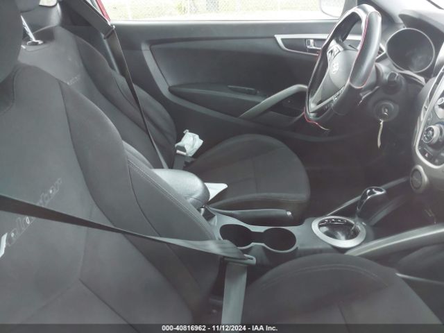 Photo 4 VIN: KMHTC6AD7HU305939 - HYUNDAI VELOSTER 