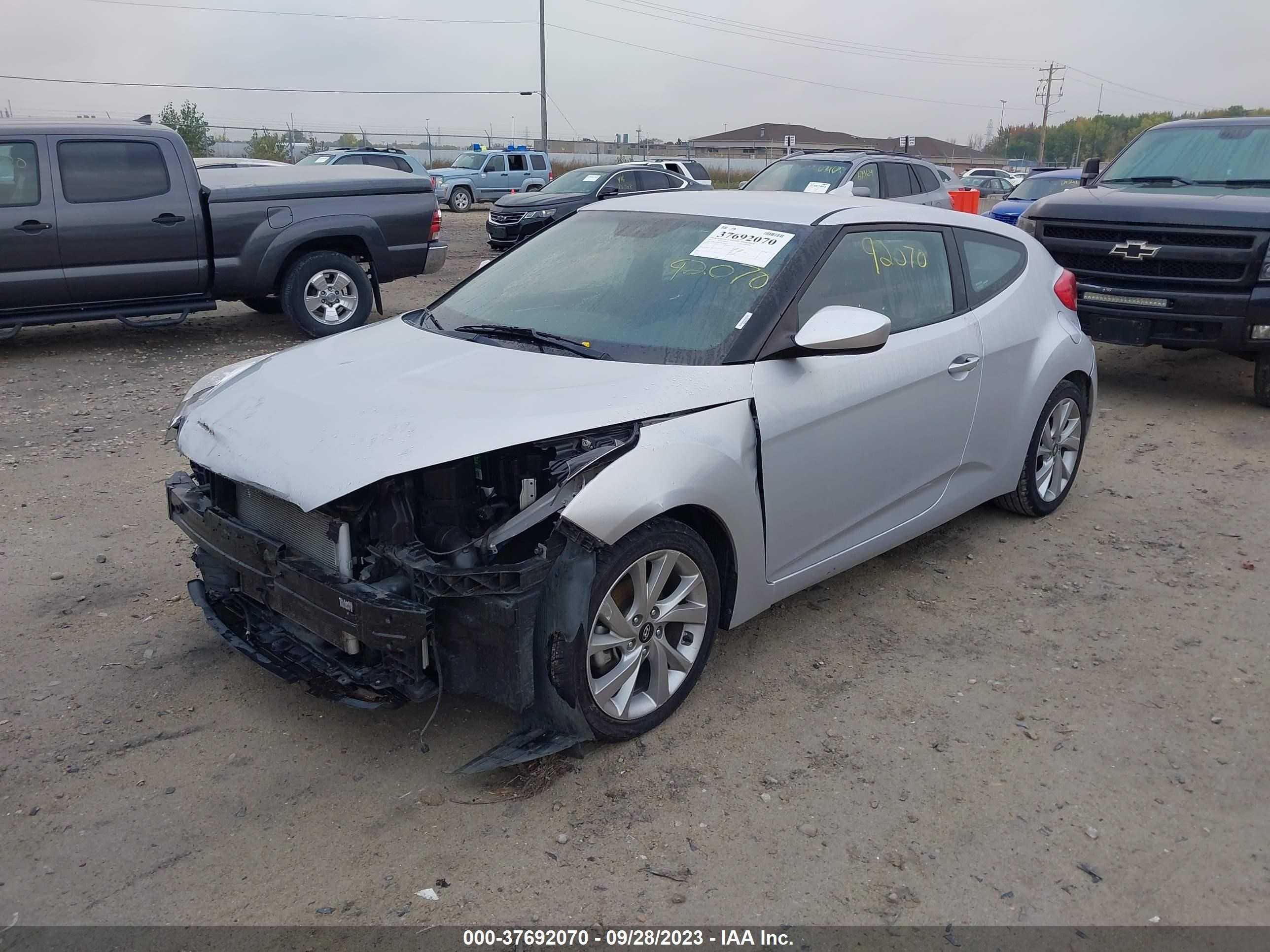 Photo 1 VIN: KMHTC6AD7HU306119 - HYUNDAI VELOSTER 