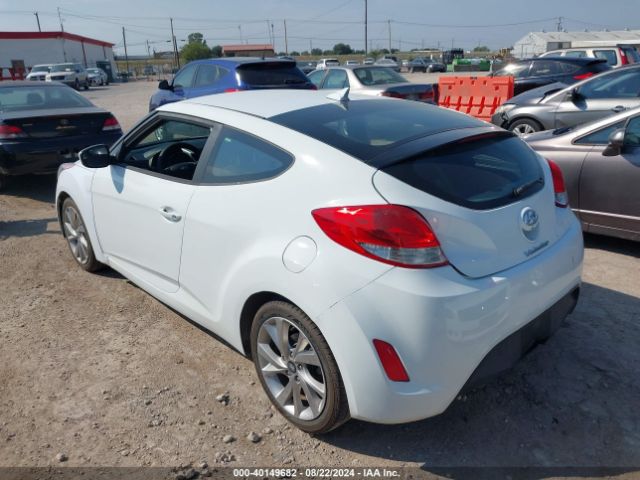 Photo 2 VIN: KMHTC6AD7HU307111 - HYUNDAI VELOSTER 