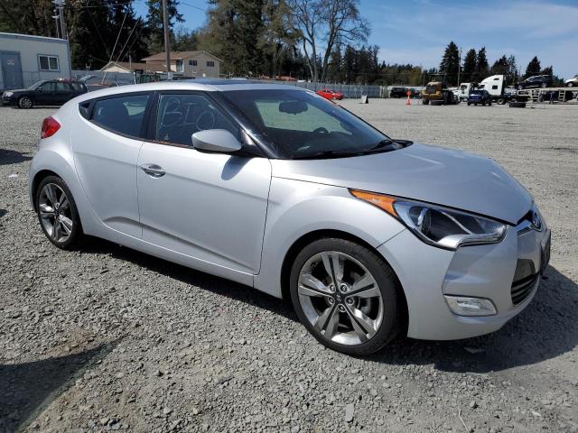 Photo 3 VIN: KMHTC6AD7HU321378 - HYUNDAI VELOSTER 