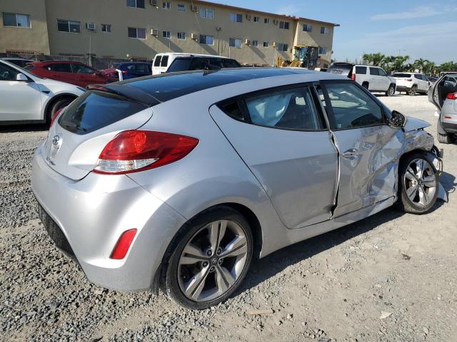 Photo 2 VIN: KMHTC6AD7HU321851 - HYUNDAI VELOSTER 