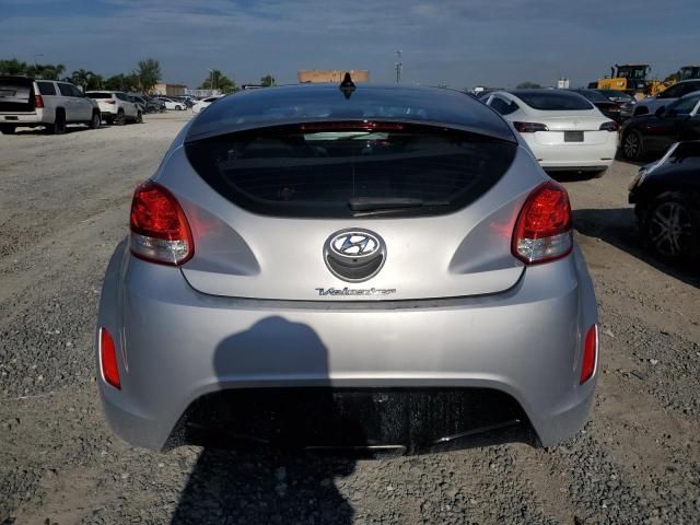 Photo 5 VIN: KMHTC6AD7HU321851 - HYUNDAI VELOSTER 