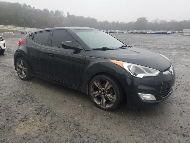 Photo 3 VIN: KMHTC6AD7HU322627 - HYUNDAI VELOSTER 