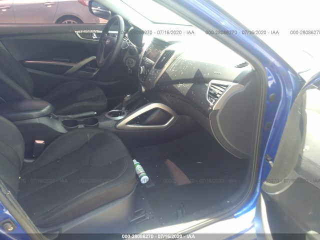 Photo 4 VIN: KMHTC6AD8CU027755 - HYUNDAI VELOSTER 