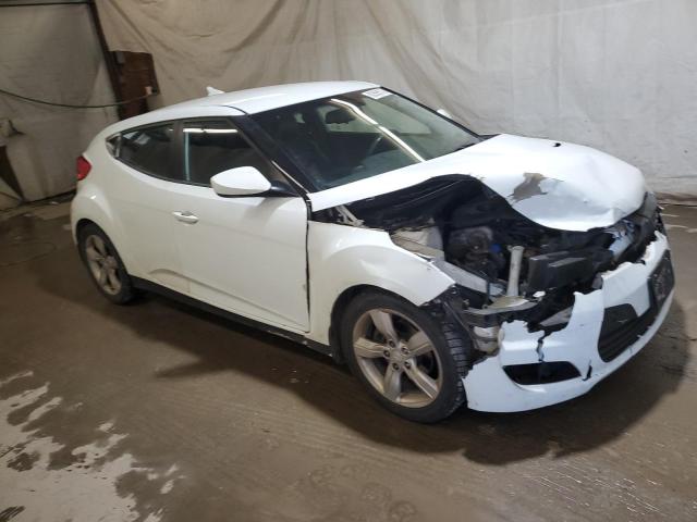 Photo 3 VIN: KMHTC6AD8CU034818 - HYUNDAI VELOSTER 