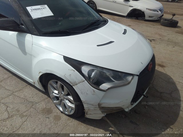 Photo 5 VIN: KMHTC6AD8CU035371 - HYUNDAI VELOSTER 