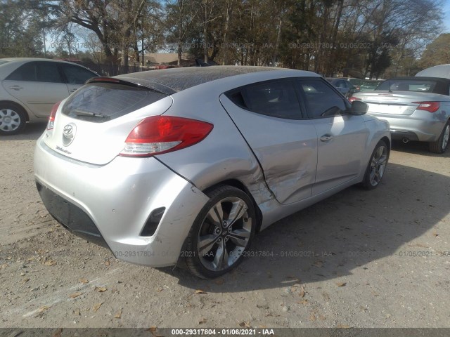 Photo 3 VIN: KMHTC6AD8CU063641 - HYUNDAI VELOSTER 