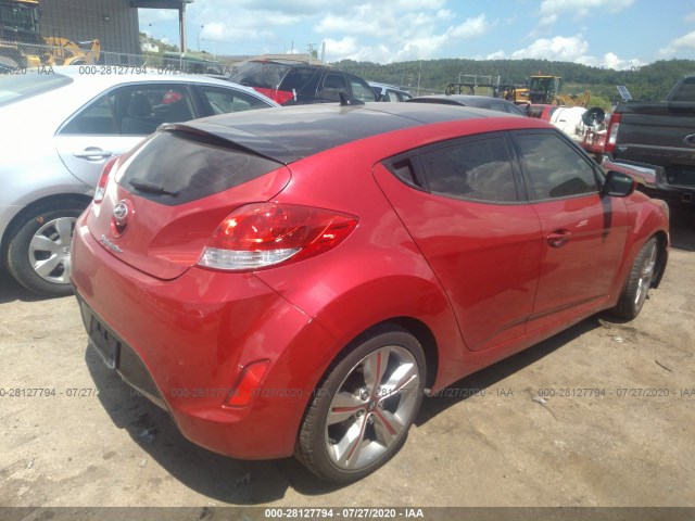 Photo 3 VIN: KMHTC6AD8CU078558 - HYUNDAI VELOSTER 