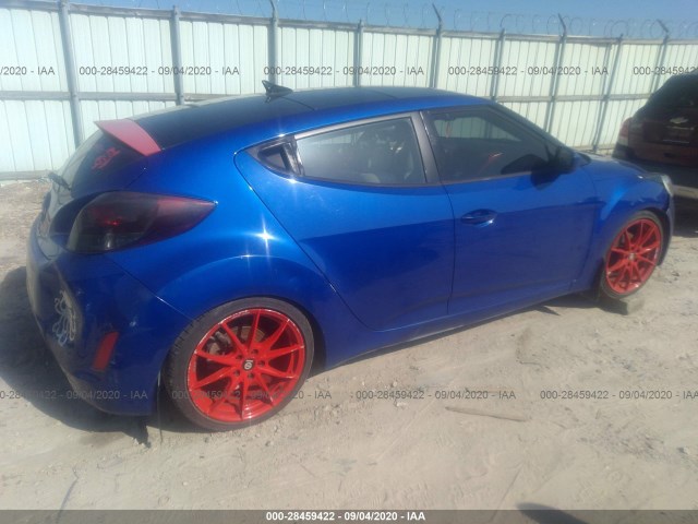 Photo 3 VIN: KMHTC6AD8CU082528 - HYUNDAI VELOSTER 