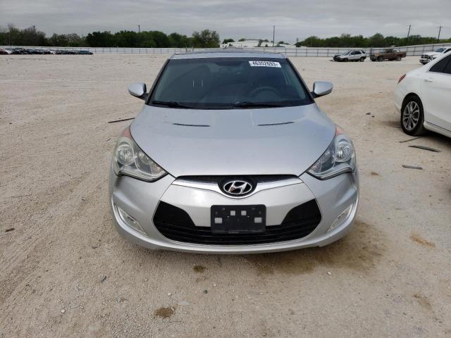 Photo 4 VIN: KMHTC6AD8DU142244 - HYUNDAI VELOSTER 