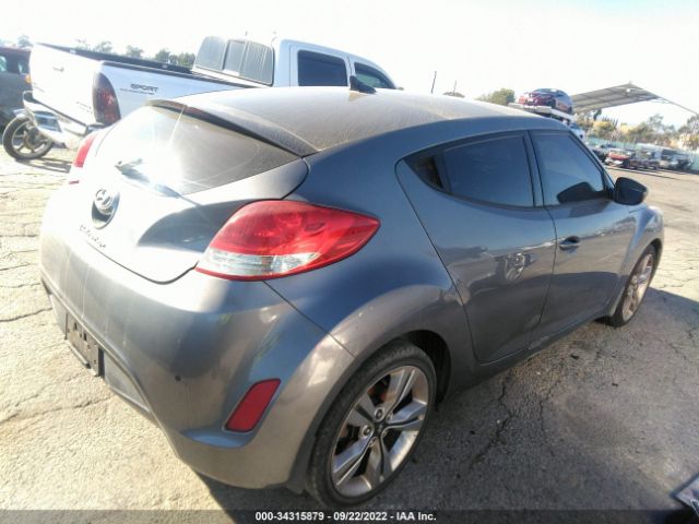 Photo 3 VIN: KMHTC6AD8DU147007 - HYUNDAI VELOSTER 