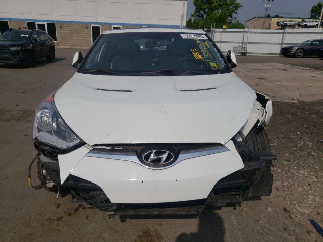 Photo 4 VIN: KMHTC6AD8DU175731 - HYUNDAI VELOSTER 