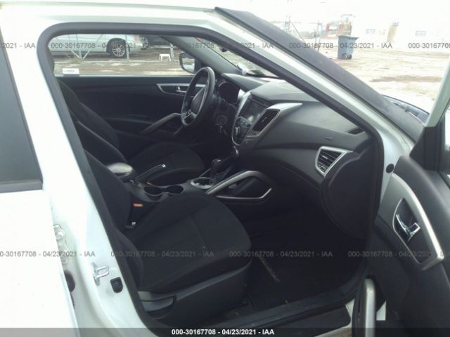 Photo 4 VIN: KMHTC6AD8DU179410 - HYUNDAI VELOSTER 