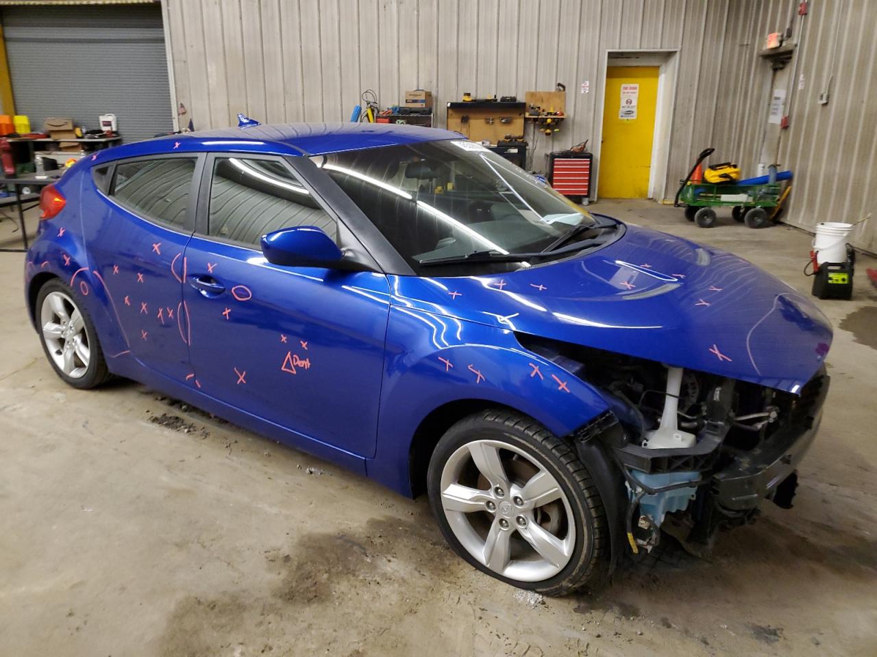 Photo 3 VIN: KMHTC6AD8EU211435 - HYUNDAI VELOSTER 