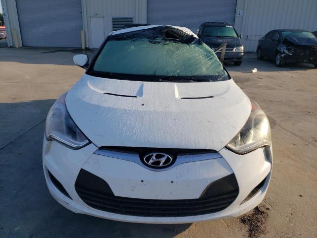 Photo 4 VIN: KMHTC6AD8FU224218 - HYUNDAI VELOSTER 