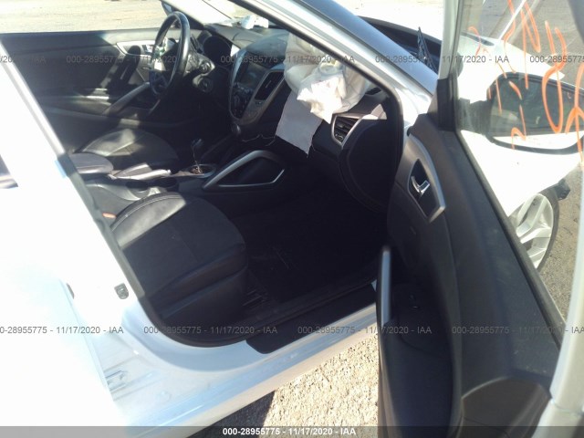 Photo 4 VIN: KMHTC6AD8FU229662 - HYUNDAI VELOSTER 