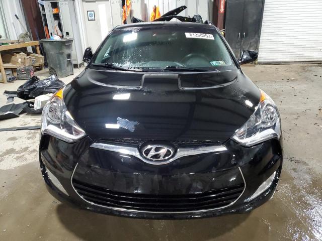 Photo 4 VIN: KMHTC6AD8FU230827 - HYUNDAI VELOSTER 