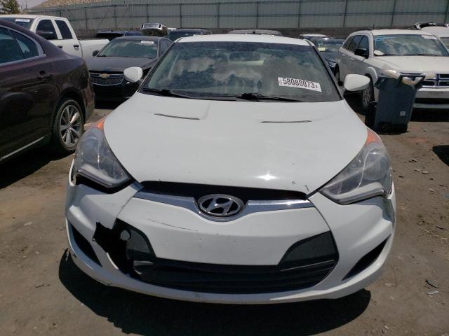 Photo 4 VIN: KMHTC6AD8FU244856 - HYUNDAI VELOSTER 