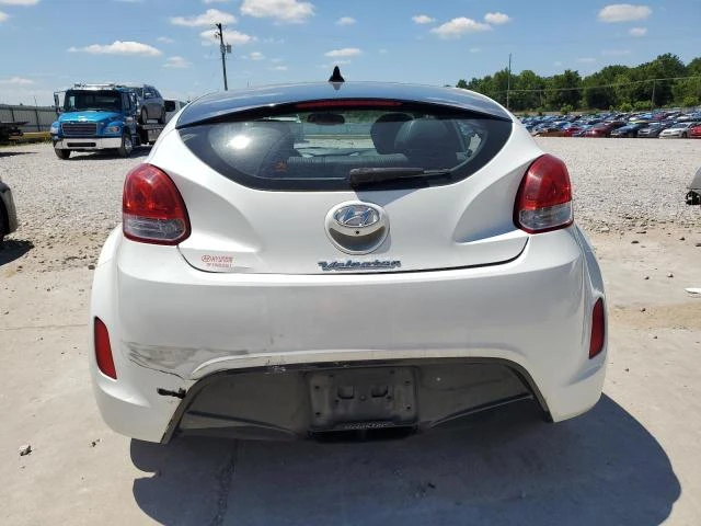 Photo 5 VIN: KMHTC6AD8GU260380 - HYUNDAI VELOSTER 