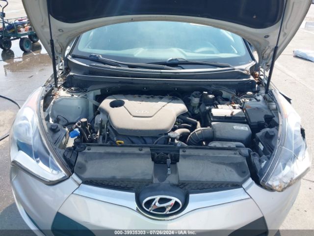 Photo 9 VIN: KMHTC6AD8GU263263 - HYUNDAI VELOSTER 