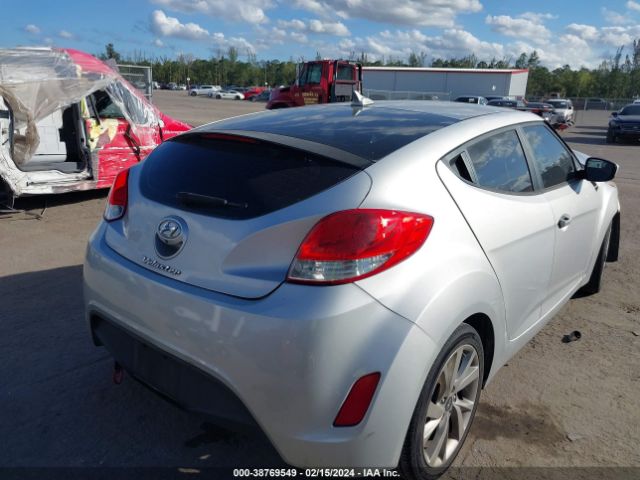 Photo 3 VIN: KMHTC6AD8GU275350 - HYUNDAI VELOSTER 