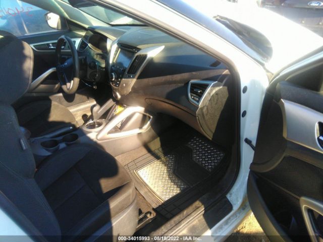 Photo 4 VIN: KMHTC6AD8GU277244 - HYUNDAI VELOSTER 