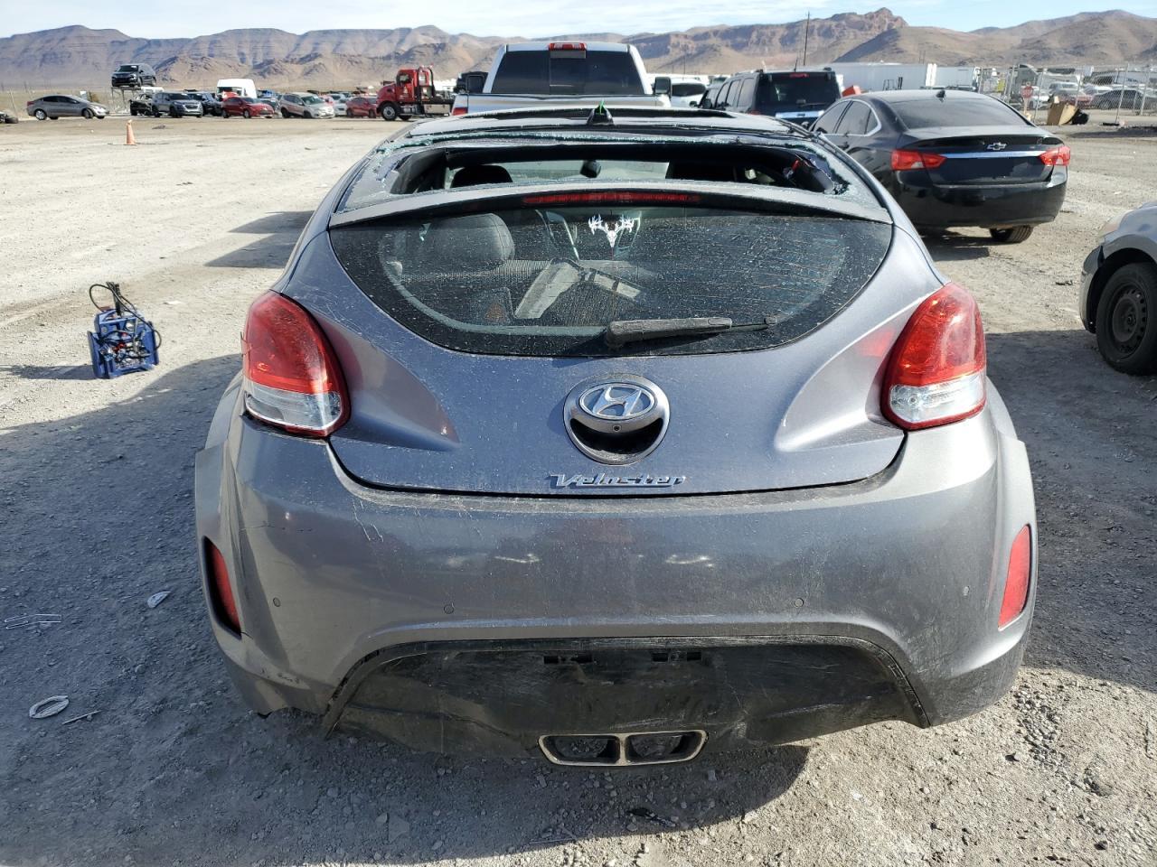 Photo 5 VIN: KMHTC6AD8GU288762 - HYUNDAI VELOSTER 