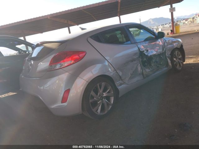 Photo 3 VIN: KMHTC6AD8GU289121 - HYUNDAI VELOSTER 