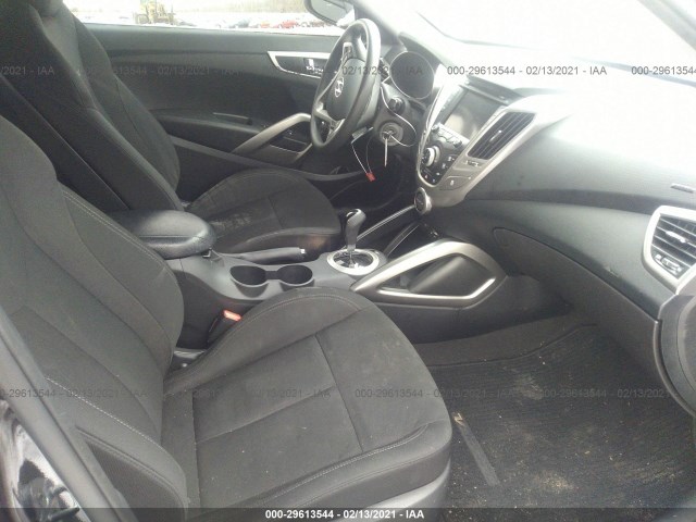 Photo 4 VIN: KMHTC6AD8GU301316 - HYUNDAI VELOSTER 