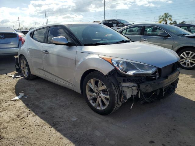 Photo 3 VIN: KMHTC6AD8HU305805 - HYUNDAI VELOSTER 