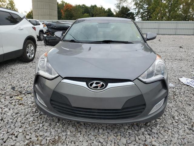 Photo 4 VIN: KMHTC6AD8HU305948 - HYUNDAI VELOSTER 