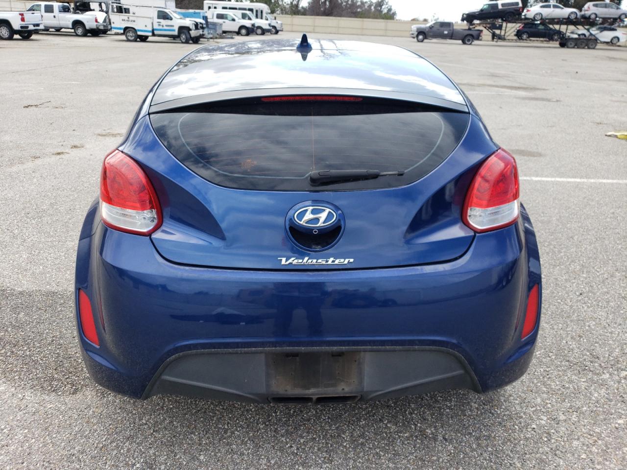 Photo 5 VIN: KMHTC6AD8HU311569 - HYUNDAI VELOSTER 