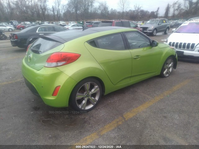 Photo 3 VIN: KMHTC6AD9CU023634 - HYUNDAI VELOSTER 