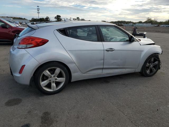 Photo 2 VIN: KMHTC6AD9CU039879 - HYUNDAI VELOSTER 