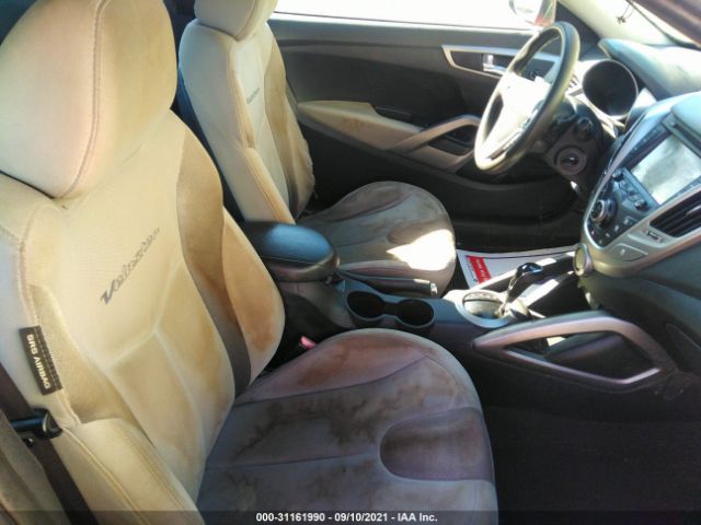 Photo 4 VIN: KMHTC6AD9CU042247 - HYUNDAI VELOSTER 