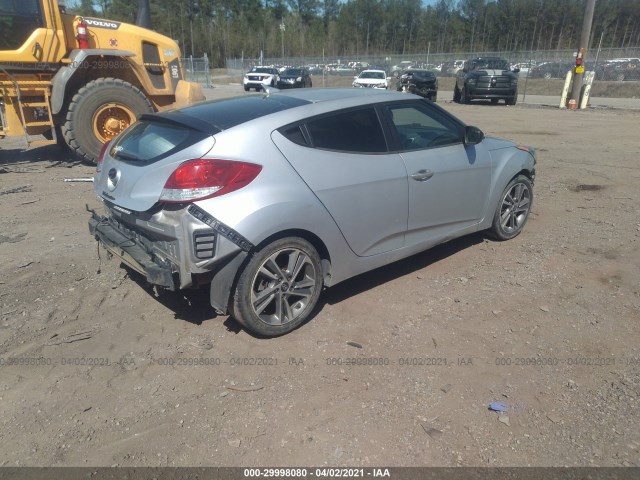 Photo 3 VIN: KMHTC6AD9CU069674 - HYUNDAI VELOSTER 