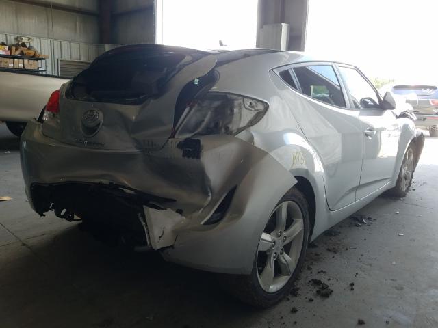 Photo 3 VIN: KMHTC6AD9CU072736 - HYUNDAI VELOSTER 