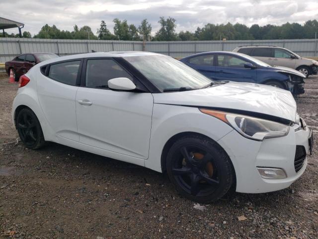 Photo 3 VIN: KMHTC6AD9CU078679 - HYUNDAI VELOSTER 