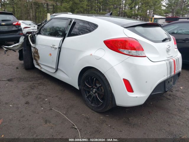 Photo 2 VIN: KMHTC6AD9DU101010 - HYUNDAI VELOSTER 