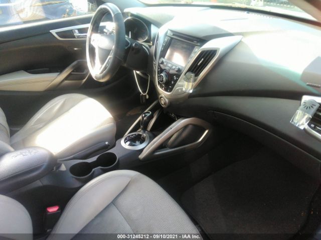 Photo 4 VIN: KMHTC6AD9DU109513 - HYUNDAI VELOSTER 