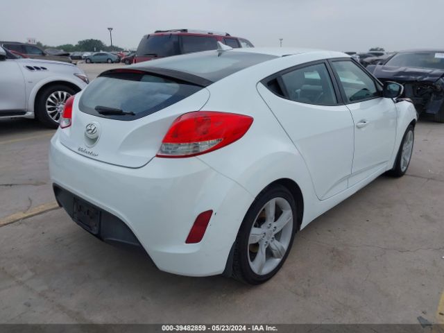 Photo 3 VIN: KMHTC6AD9DU117076 - HYUNDAI VELOSTER 