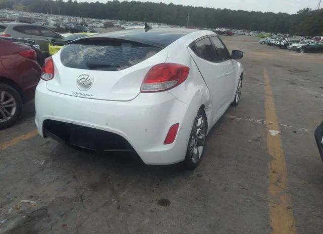 Photo 3 VIN: KMHTC6AD9DU120897 - HYUNDAI VELOSTER 