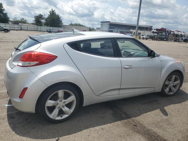 Photo 2 VIN: KMHTC6AD9DU129910 - HYUNDAI VELOSTER 