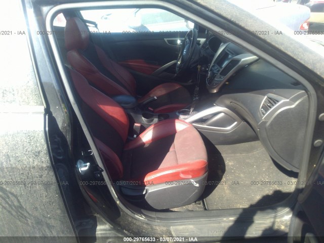 Photo 4 VIN: KMHTC6AD9DU137151 - HYUNDAI VELOSTER 