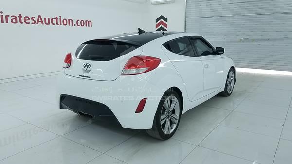 Photo 8 VIN: KMHTC6AD9DU146156 - HYUNDAI VELOSTER 