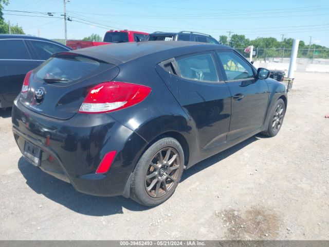 Photo 3 VIN: KMHTC6AD9DU148781 - HYUNDAI VELOSTER 