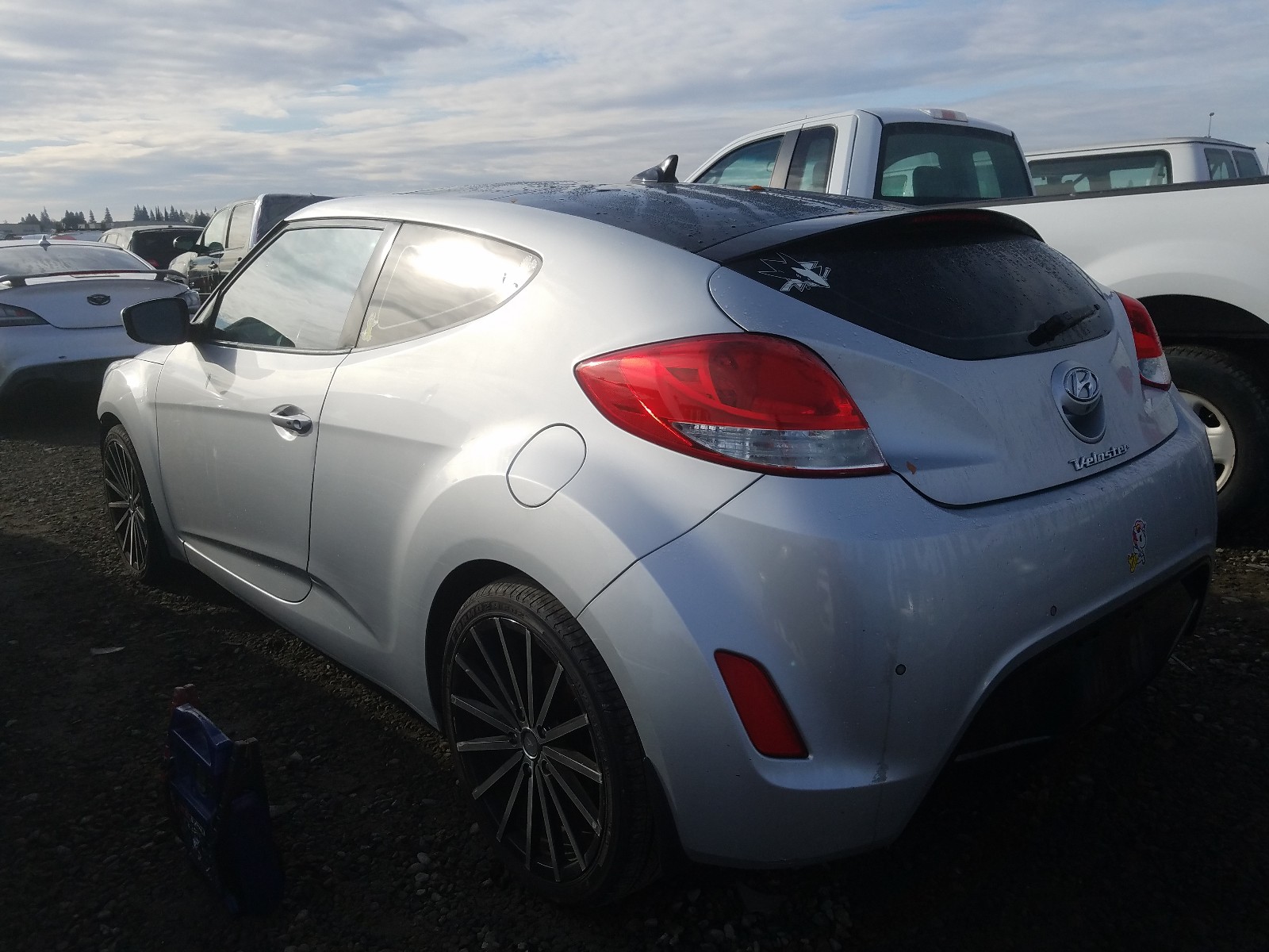 Photo 2 VIN: KMHTC6AD9DU172272 - HYUNDAI VELOSTER 