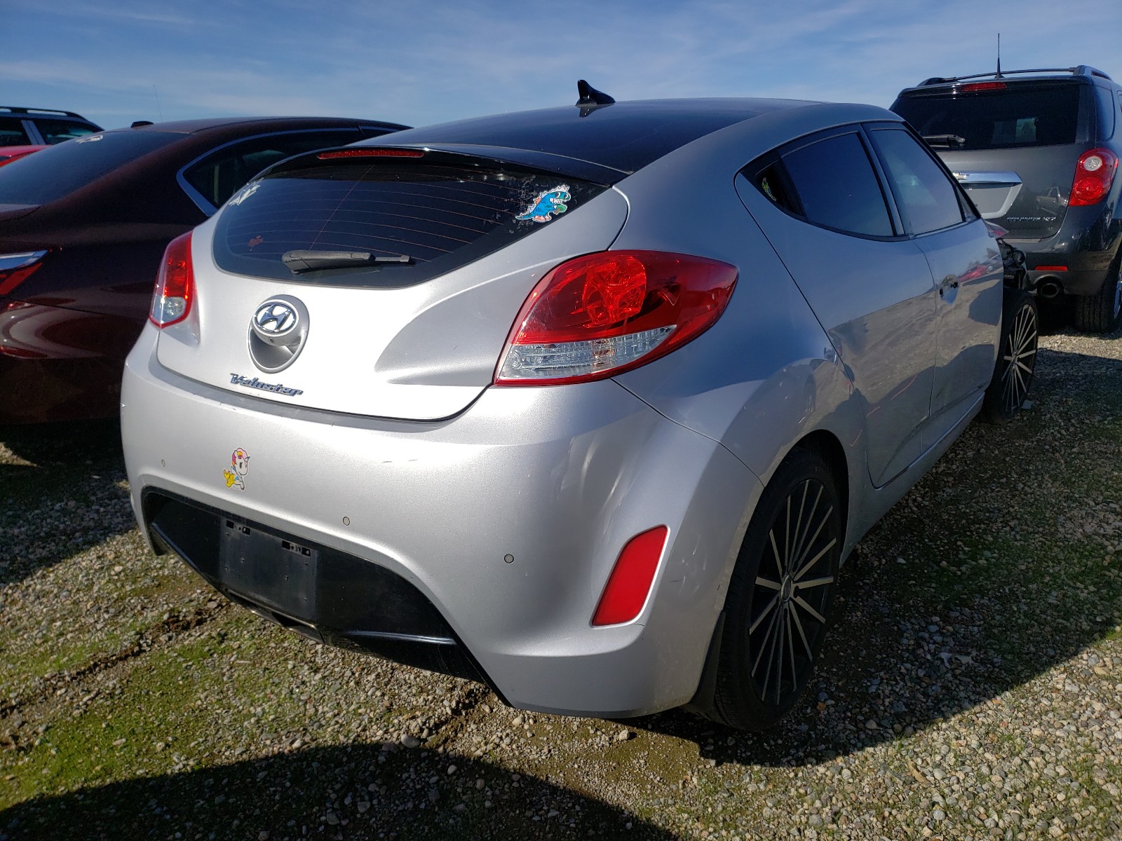 Photo 3 VIN: KMHTC6AD9DU172272 - HYUNDAI VELOSTER 