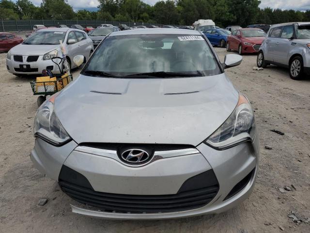 Photo 4 VIN: KMHTC6AD9FU224695 - HYUNDAI VELOSTER 