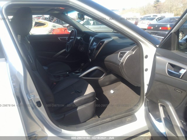 Photo 4 VIN: KMHTC6AD9FU230710 - HYUNDAI VELOSTER 